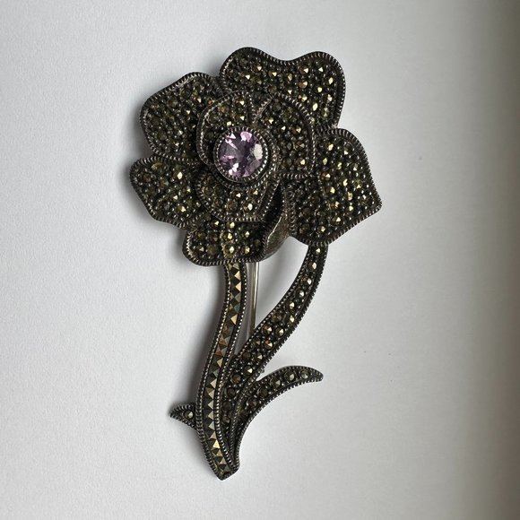 Judith Jack marcasite and sterling brooch with amethyst center. Vintage. - Picture 1 of 9